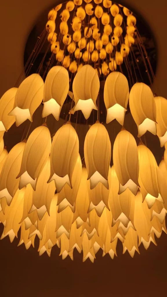 Elegant Flower Chandelier For Foyer/ Staircase