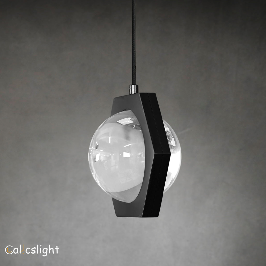 Elegant Grand Pendant 5”D