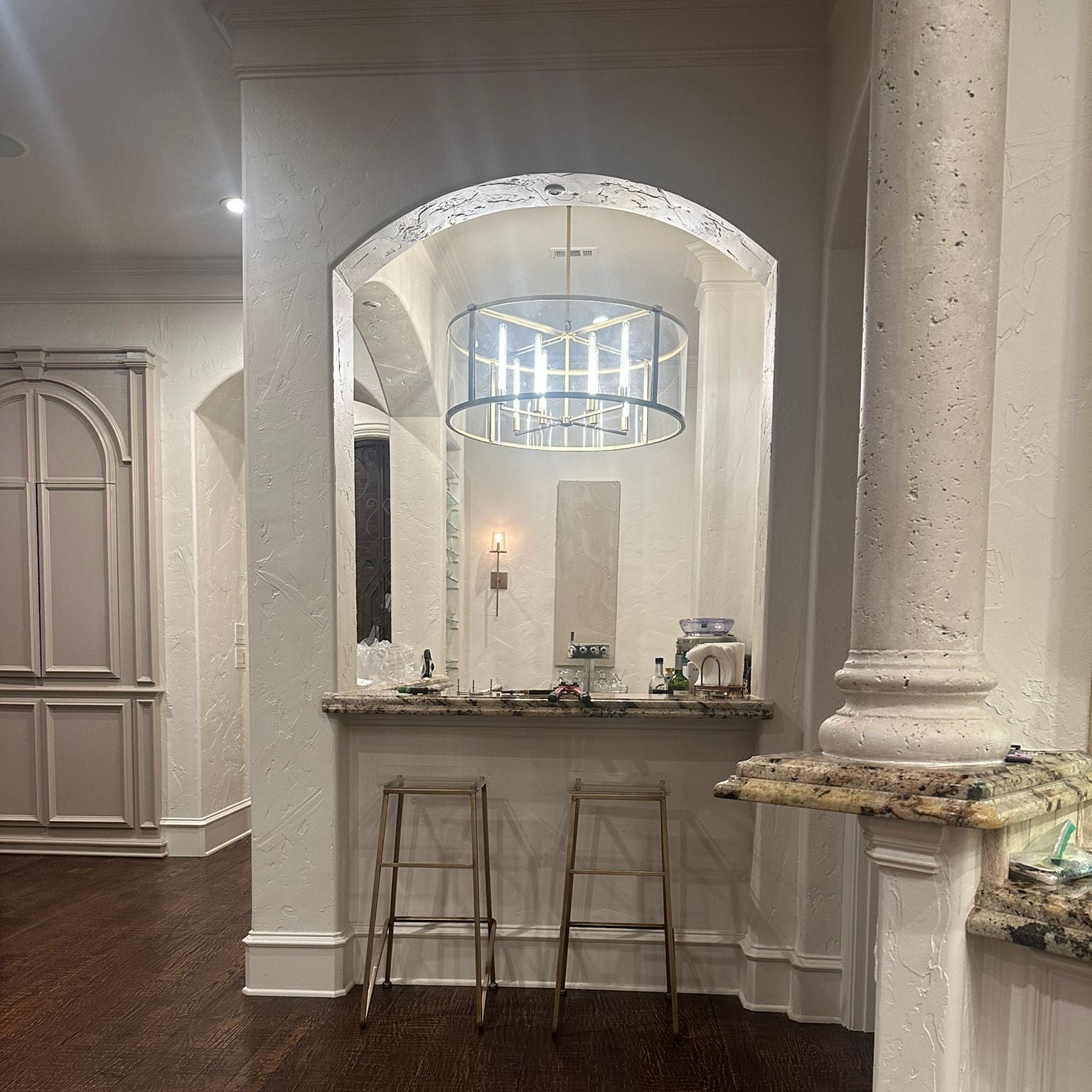 Baker Round Chandelier 33"