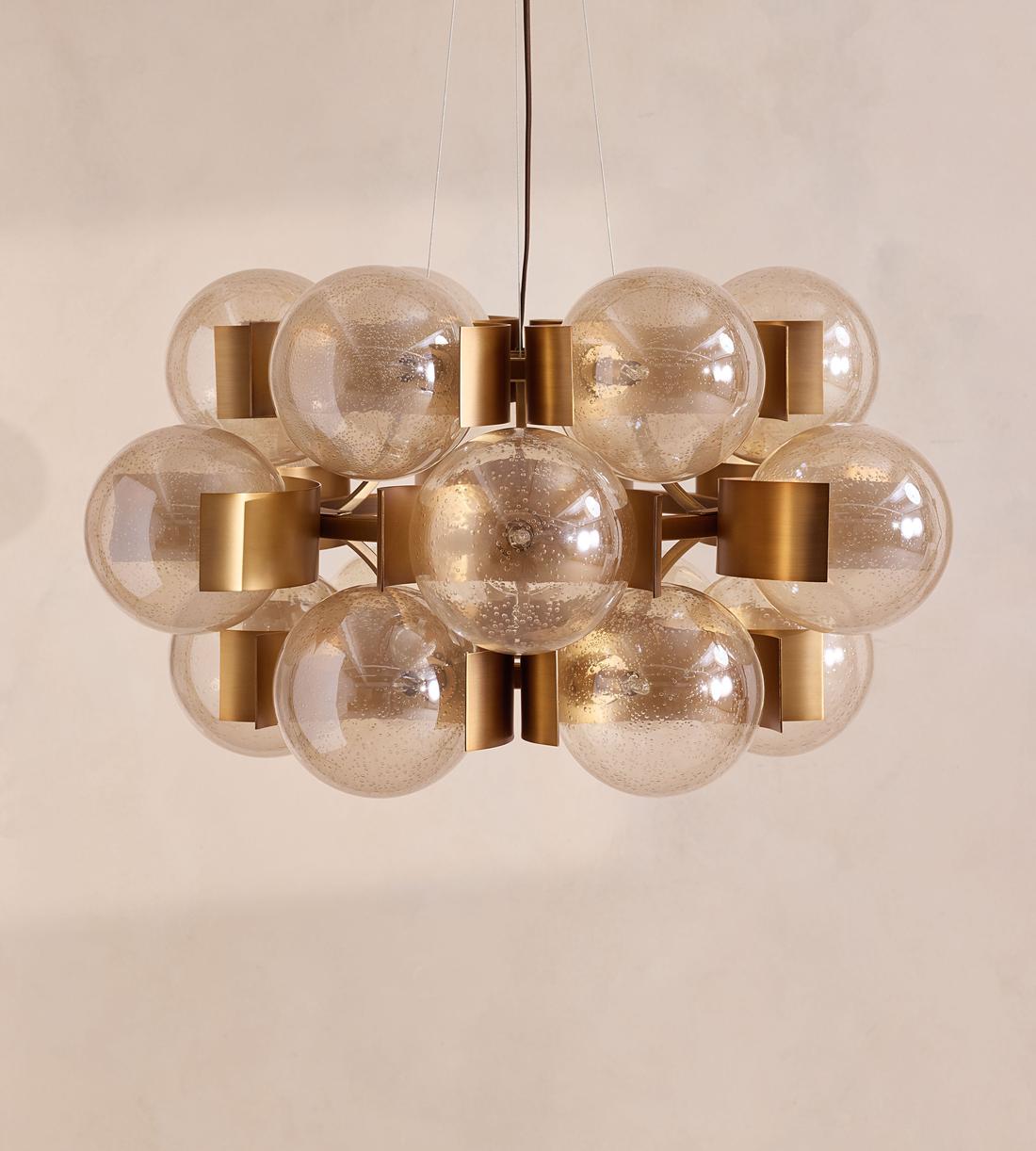 Allis Chandelier, Large