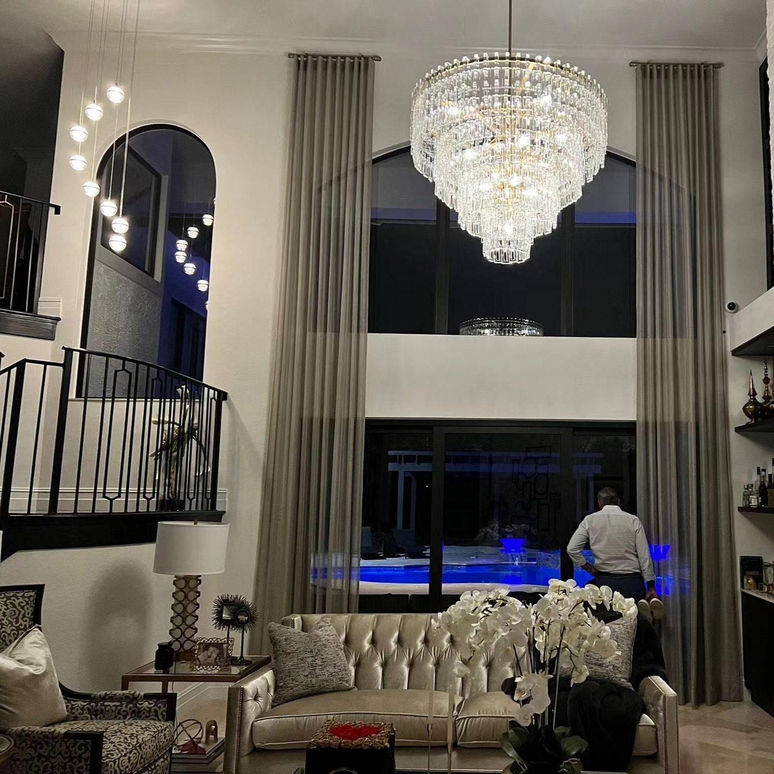 Marignan Tiered Round Chandelier 60"